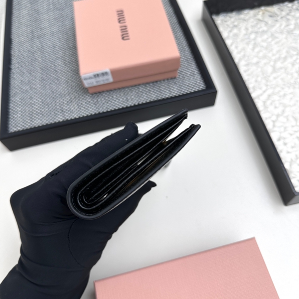 超激安ブランド財布偽物内部構造